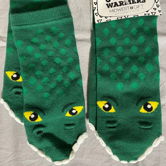 MIDWEST GIFT ALLIGATOR/CROCODILE BABY LEG WARMERS / ONE SIZE - 0-24 MONTHS / NWT - Picture 1 of 3